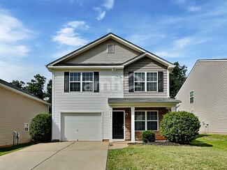 9624 Eagle Feathers Dr, Charlotte, NC 28214
