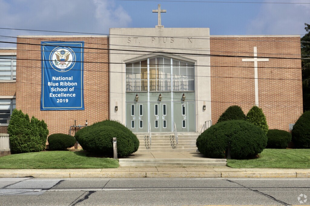 St Pius X Grade School