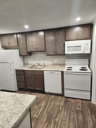 6531 Emmons Dr, Fort Wayne, IN 46835