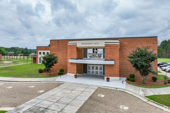 Northwest Rankin Middle School enrolls 1,143 students per year.