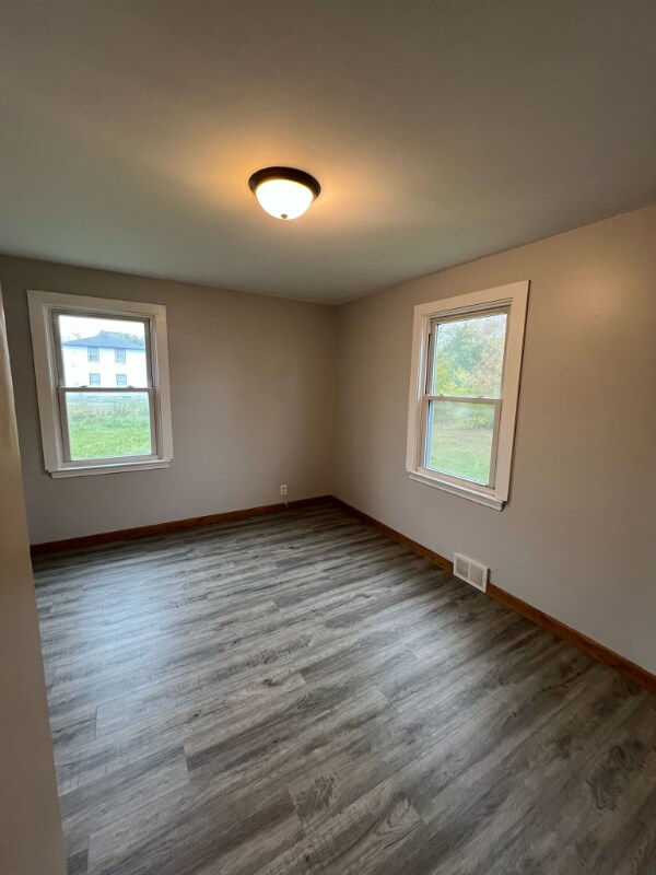 5009 N 46th St unit Lower, Milwaukee, WI 53218 - photo 7