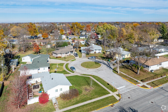 From split-levels to ranches, Allenview offers diverse housing options for residents.