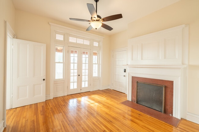 202 Lafayette St unit 3, Jefferson City, MO 65101 - photo 4