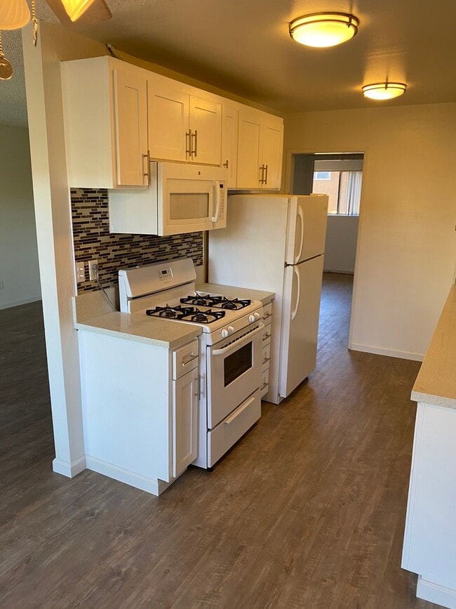 Pointe Mesa, Costa Mesa, CA 92627 - photo 6