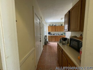 192 Kelton St Unit 3, Boston, MA 02134