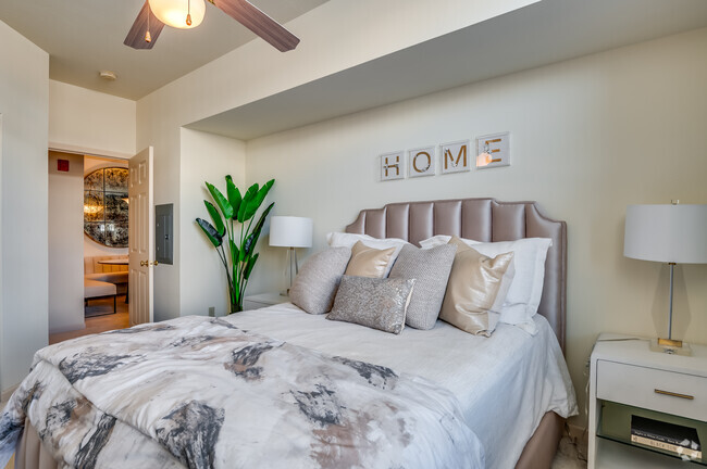 Ventana 1BR, 1BA - 822SF