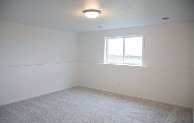 Esteemed Broaddus Estates - Ritchie's Condos - COMMUNITY 2 unit 4, Halliday, ND 58636 - photo 6
