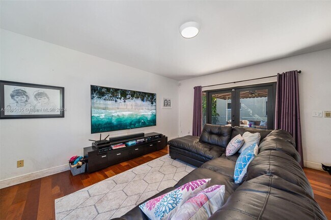 1206 Columbus Blvd, Coral Gables, FL 33134 - photo 7