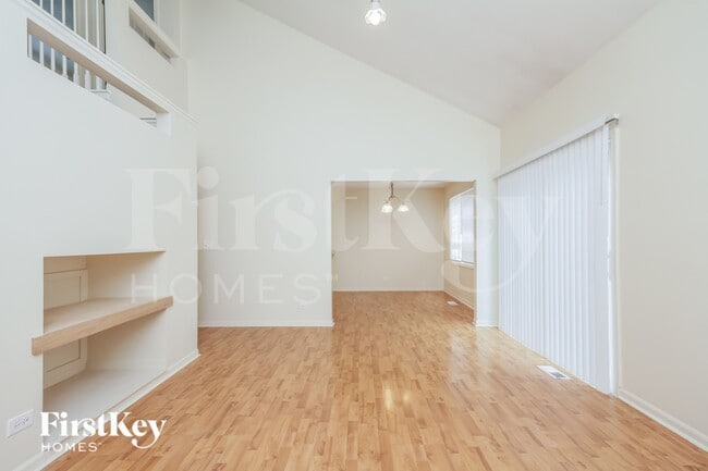 1421 Timber Ln, South Elgin, IL 60177 - photo 4