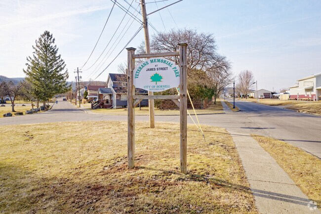 Veterans Memorial Park at James Street has playgrounds, picnic areas, walking trails and sports fields.