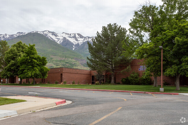 Northridge Elementary School is located in the Northridge neighborhood.