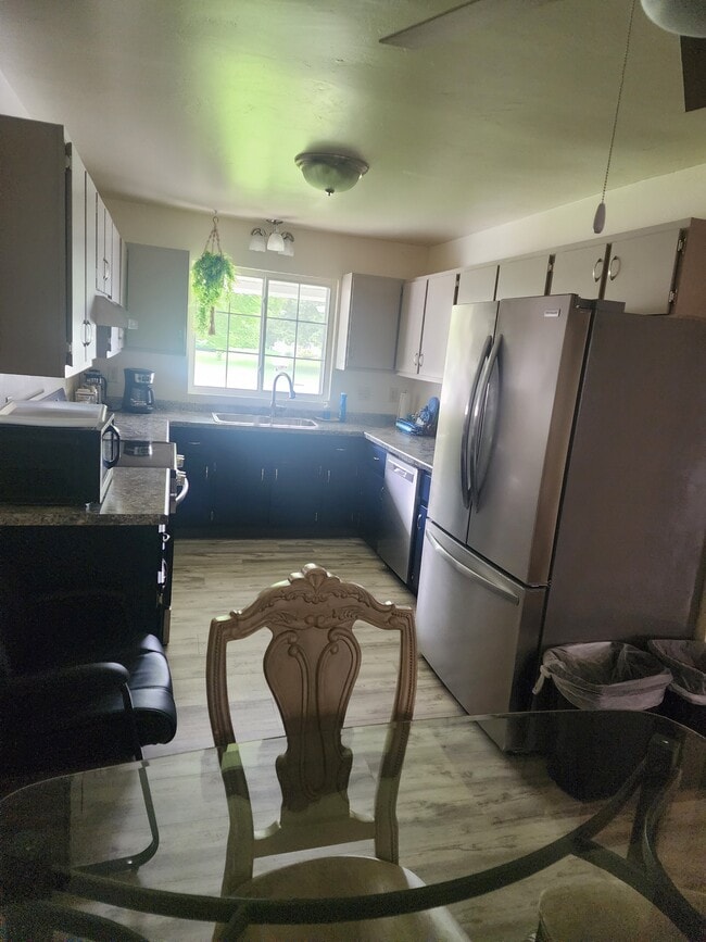 1810 Briarwood Ct unit 1808, de Pere, WI 54115 - photo 6