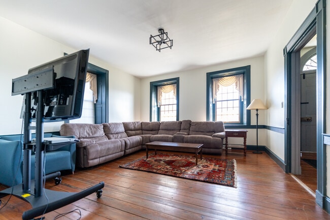 2200 Strickler Rd, Manheim, PA 17545 - photo 7