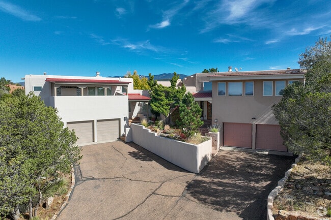 You can find quite a few custom homes built around Valle del Sol.