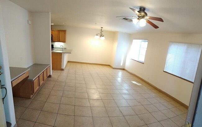 819 H St unit 12 private rm-prv b, Davis, CA 95616 - photo 3