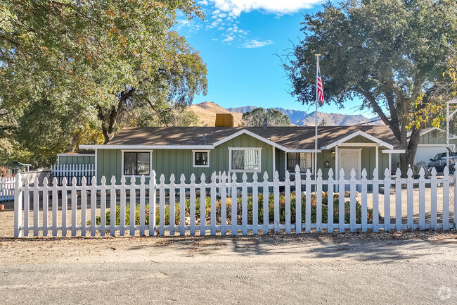 Spacious Bodfish homes with plenty of lawn space.