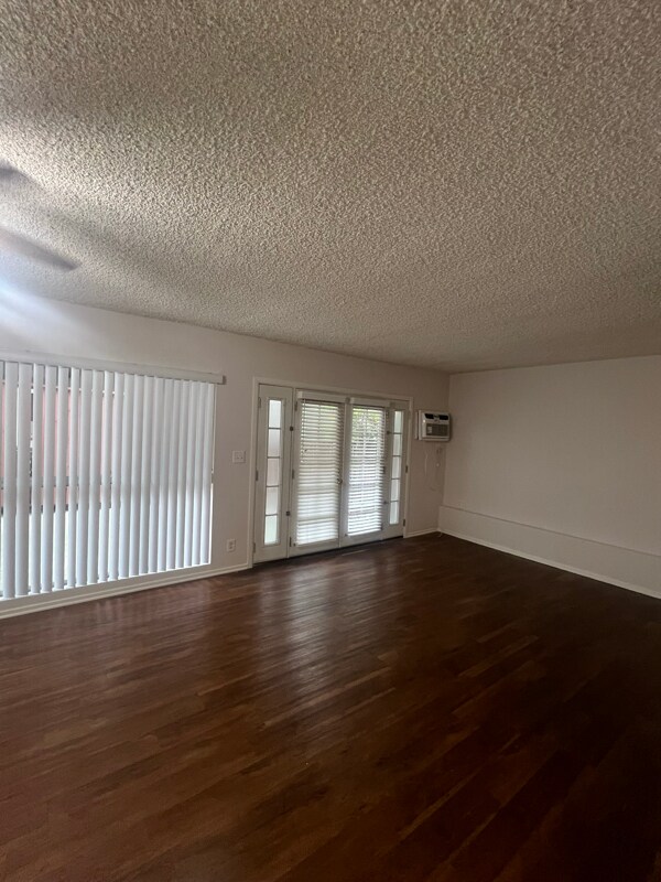 5410 Quakertown Ave unit 114, Woodland Hills, CA 91364 - photo 6
