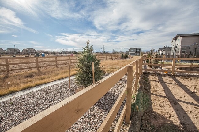 6071 Red Barn Rd, Timnath, CO 80547 - photo 3