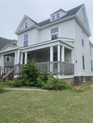 1427 E 1st St Unit 3, Duluth, MN 55805