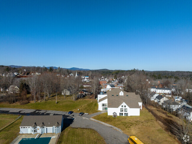 Greenville Elementary School in New Ipswich, NH serves grades K-5.