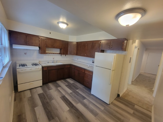 7222 Dixon St unit 104, Forest Park, IL 60130 - photo 2