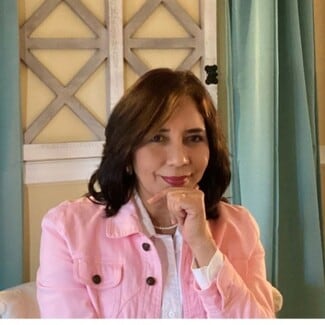 Carla Salazar-Holmes