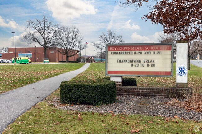 Middle School West has a student-teacher ratio of 13-1.