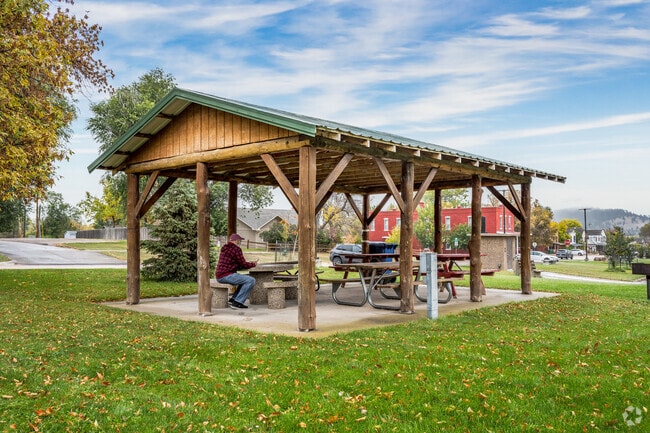 Piedmont Park offers a great covered picnic area.