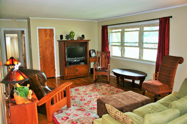 249 Greenbriar Rd, Lexington, KY 40503 - photo 7