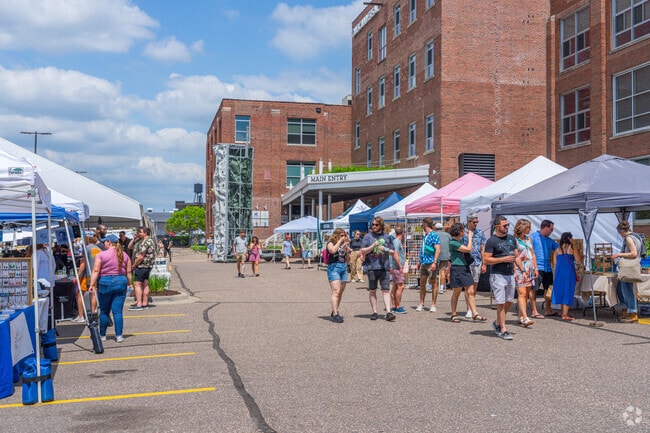 Art-A-Whirl is the premier art event for the Northeast Minnepolis neighborhoods.