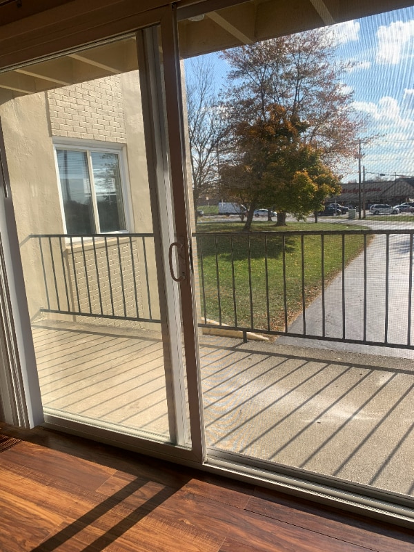 728 Ohio Pike unit 10, Cincinnati, OH 45245 - photo 6