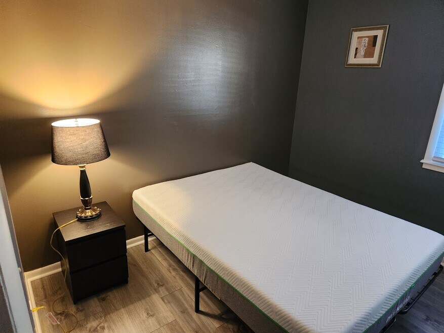 8917 Loughran Terrace unit 3 single room renta, Fort Washington, MD 20744 - photo 1