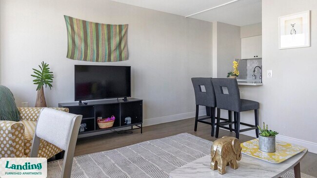 305 Dr M L K Jr St S unit 804, Saint Petersburg, FL 33705 - photo 6