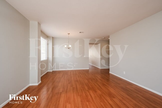 7204 Portia Ct, Las Vegas, NV 89113 - photo 6