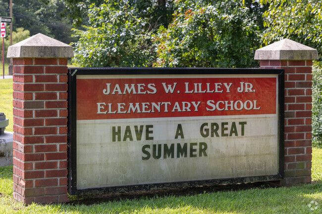 James W Lilley Jr Elementary School received at B- rating from Niche.