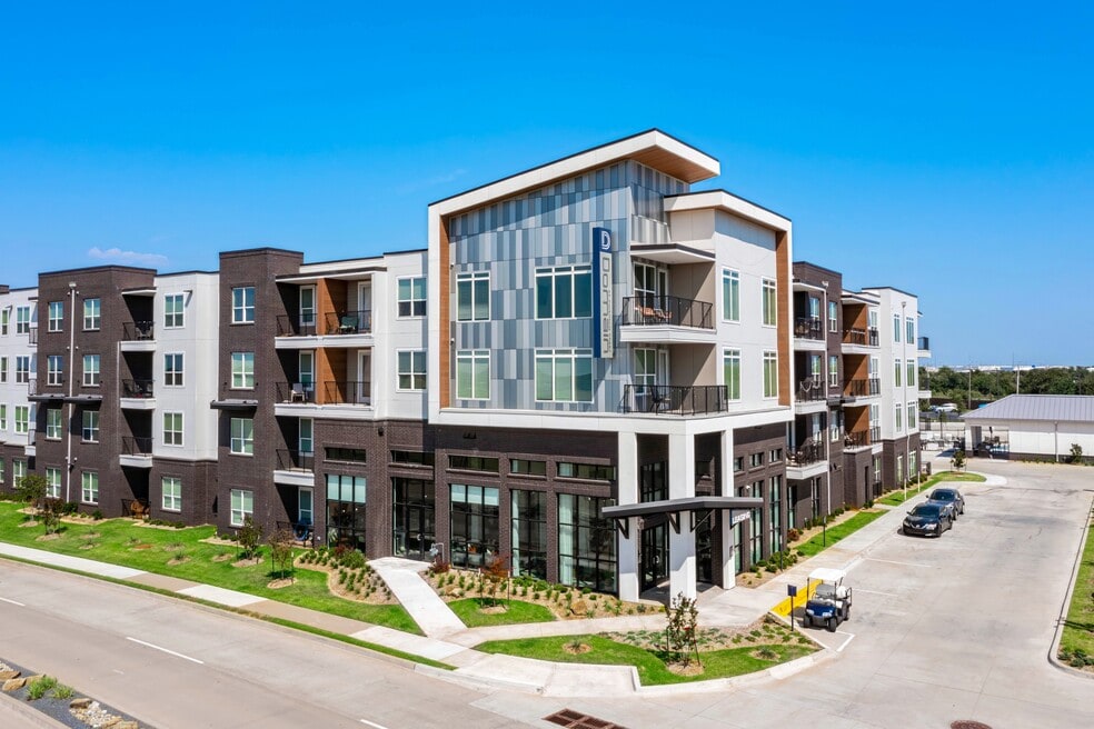 Domain at Chisholm Creek