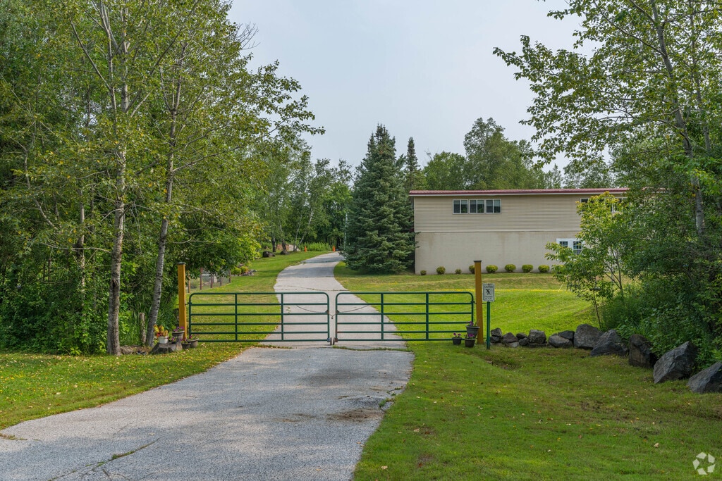 Enroll at Stone Ridge School to experience a well-rounded education that prepares students for t