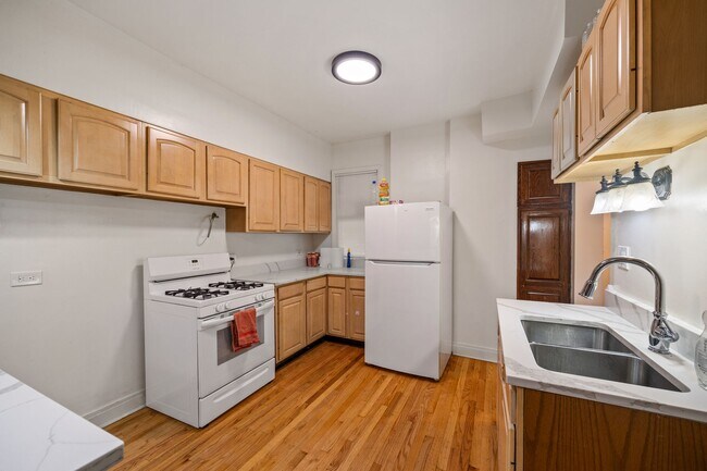 1015 Garnett Place, Evanston, IL 60201 - photo 5