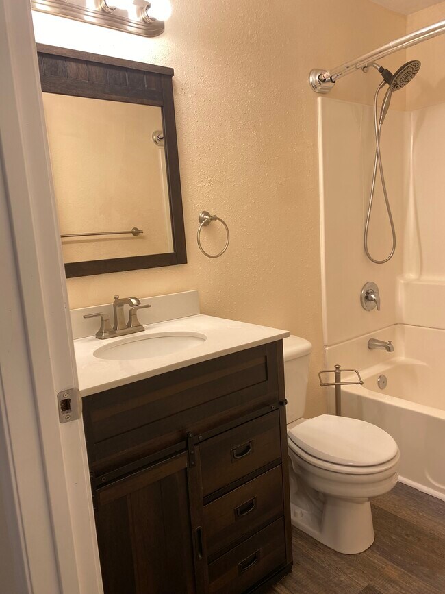 335 SW 1st St unit 3, Warrenton, OR 97146 - photo 6