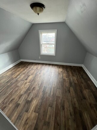 26 Highland Ln, Bangor, ME 04401