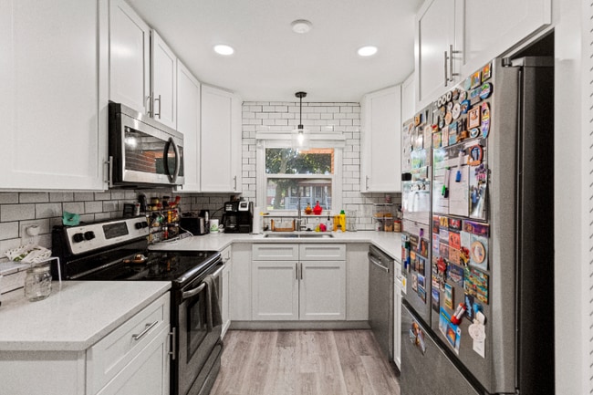 3668 E Carpenter Ave, Cudahy, WI 53110 - photo 7