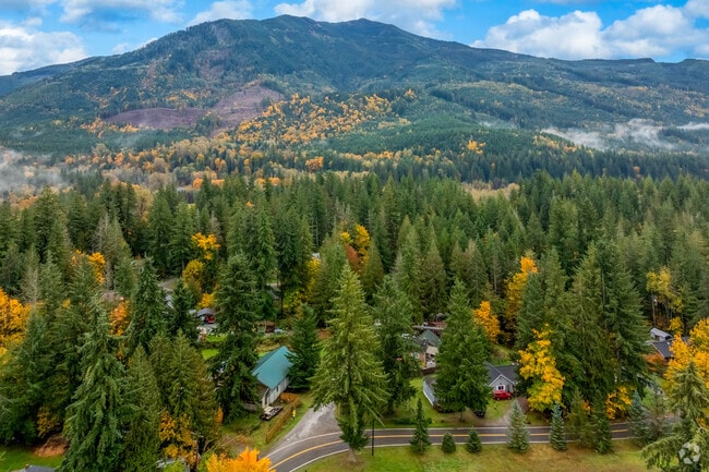 Homes in Maple Falls tend to be more affordable then in nearby cities, with most going for around $420,000.