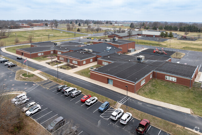 Gardner Elementary School in Columbia, IL aligns with Illinois state standards.