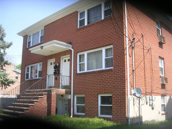 495 Main St unit 2L, Fort Lee, NJ 07024 - photo 2