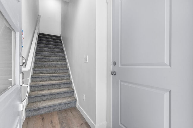 554 N Buffalo Grass Ln, Lindon, UT 84042 - photo 5