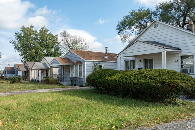 Residence Park has architecturally diverse homes costing over $150,000 less than average.