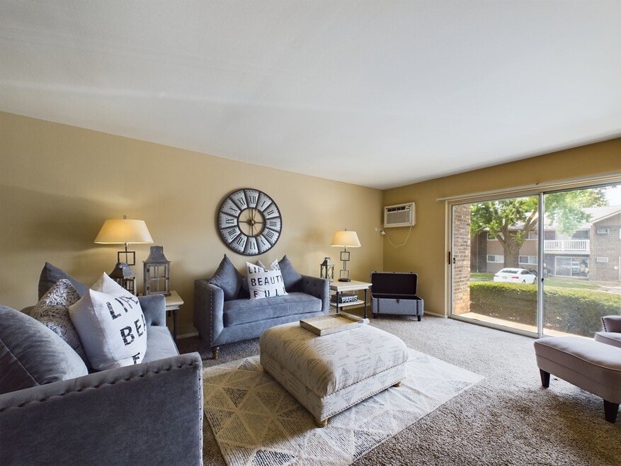 Renaissance at Carol Stream