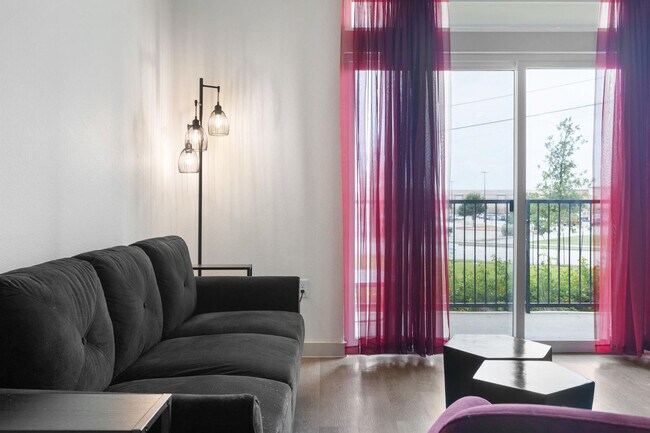 1301 Leah Ave unit FL1-ID1355779P, San Marcos, TX 78666 - photo 3