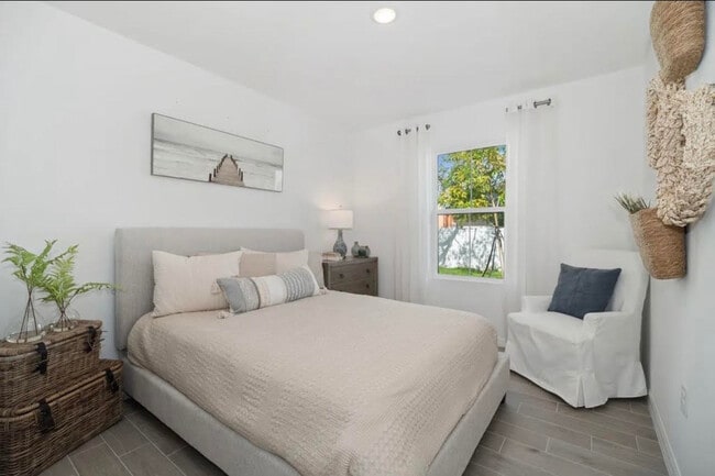 590 Dream Ave SE, Palm Bay, FL 32909 - photo 2