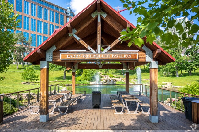 Enjoy a picnic at the Barry Wehmiller Pavilion in the Downtown Clayton neighborhood.